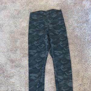 Camo Fabletics Powerhold leggings